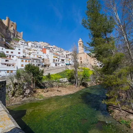 Casa-cueva Puente De Madera Holiday home Alcala del Jucar